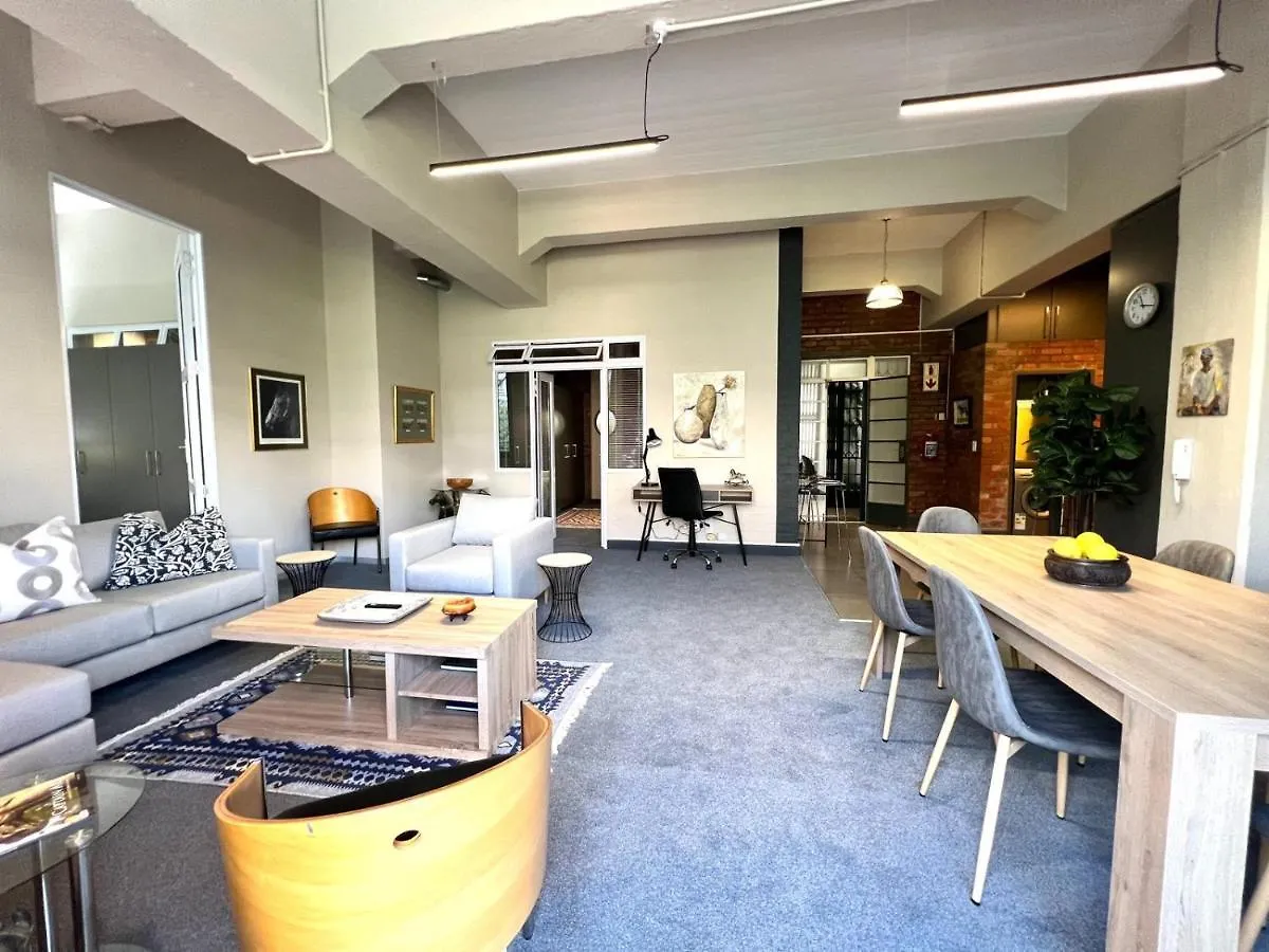 No Load-Shedding Spacious Apartment Kapstadt