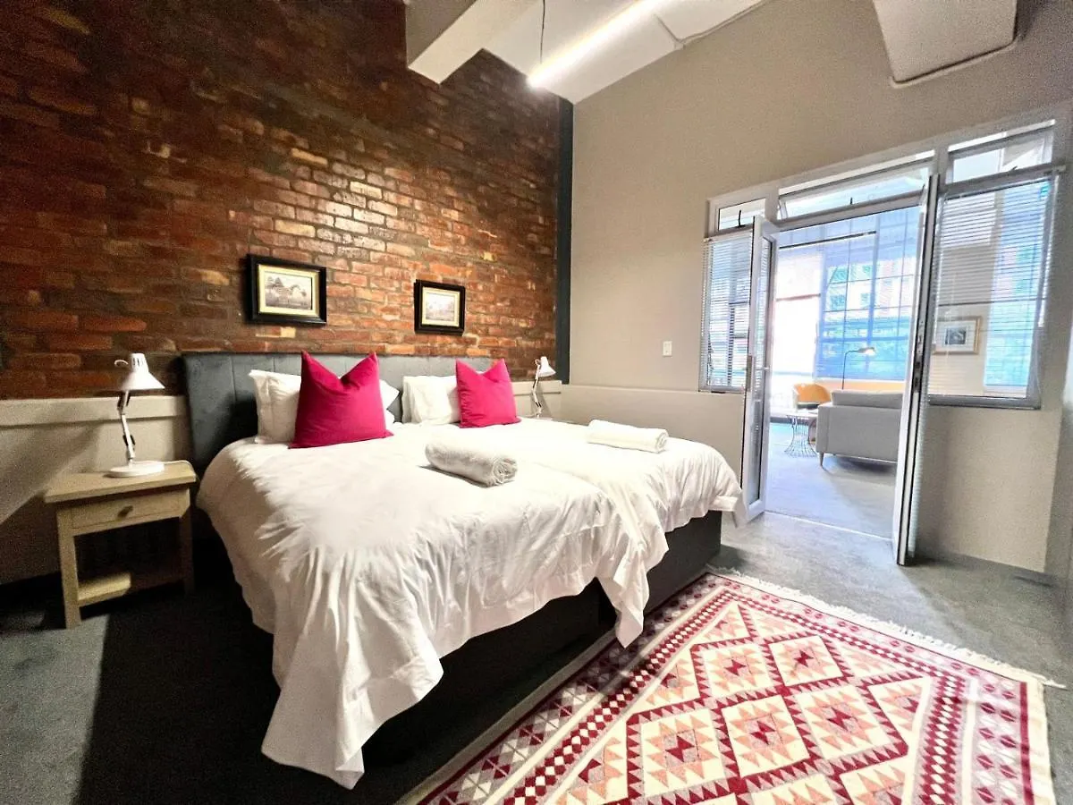 No Load-Shedding Spacious Apartment Kapstadt